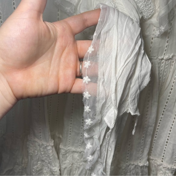 Sold - Picture 5 of 10